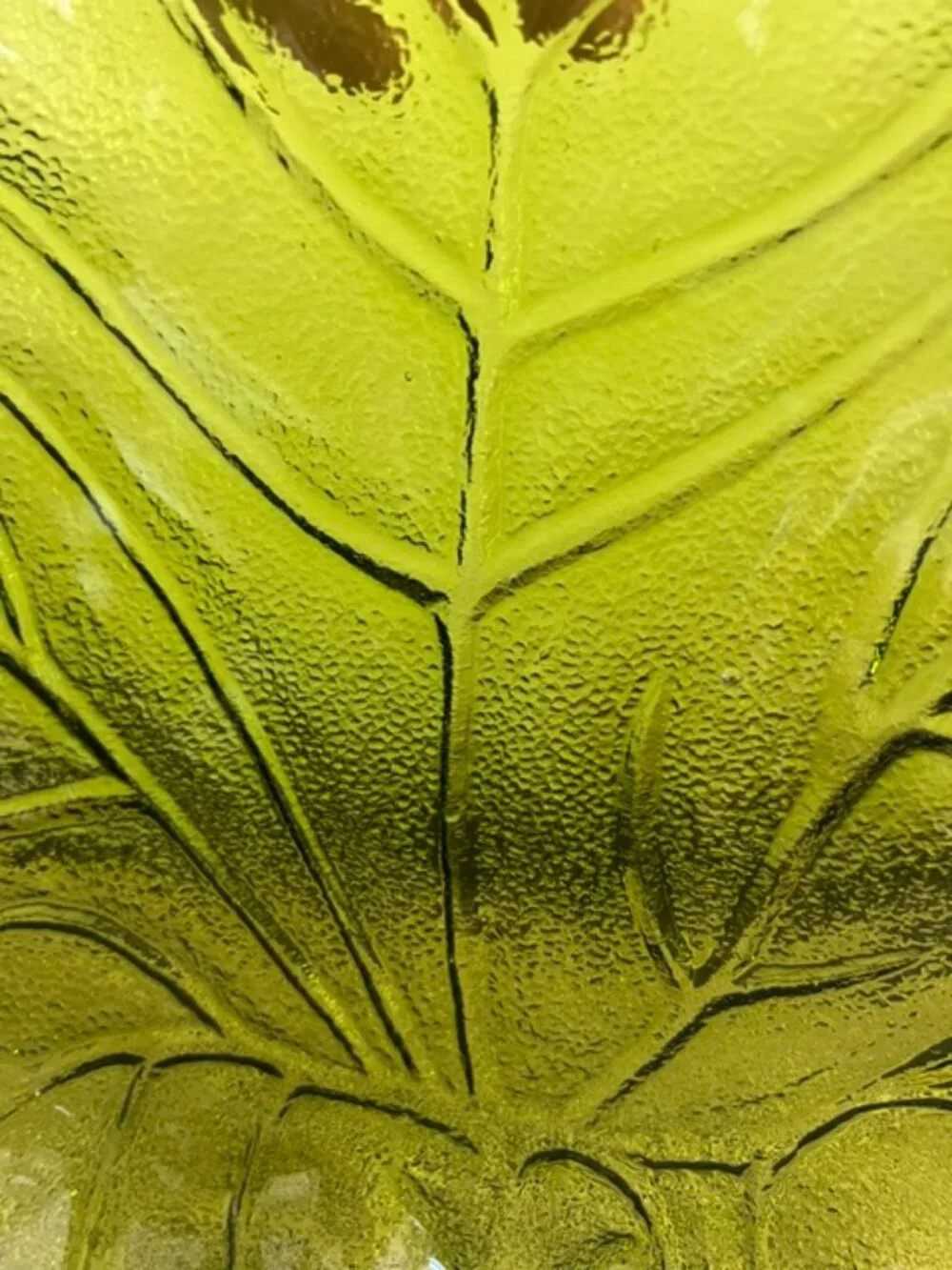 VTG Mid Century Green Art Glass Maple Leaf Shaped Candy Trinket Dish